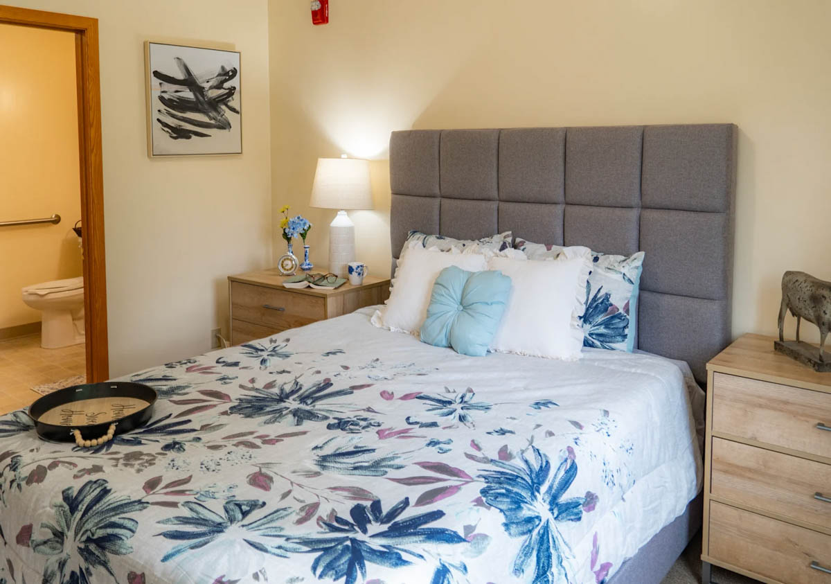 Apple Valley Place Assisted Living - Senior Living Services